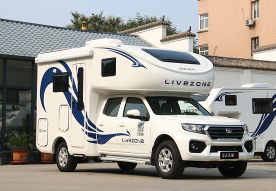 選這輛房車，只為更多山花爛漫