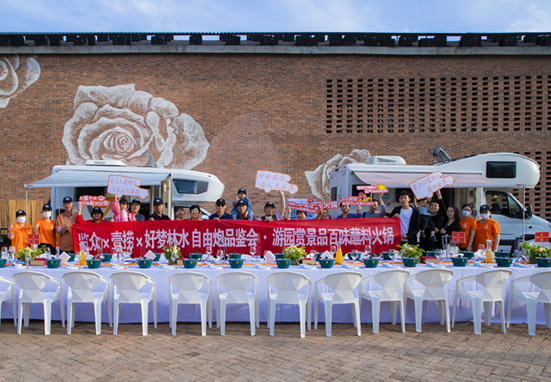 舒適房車生活，你怎么能不羨慕？